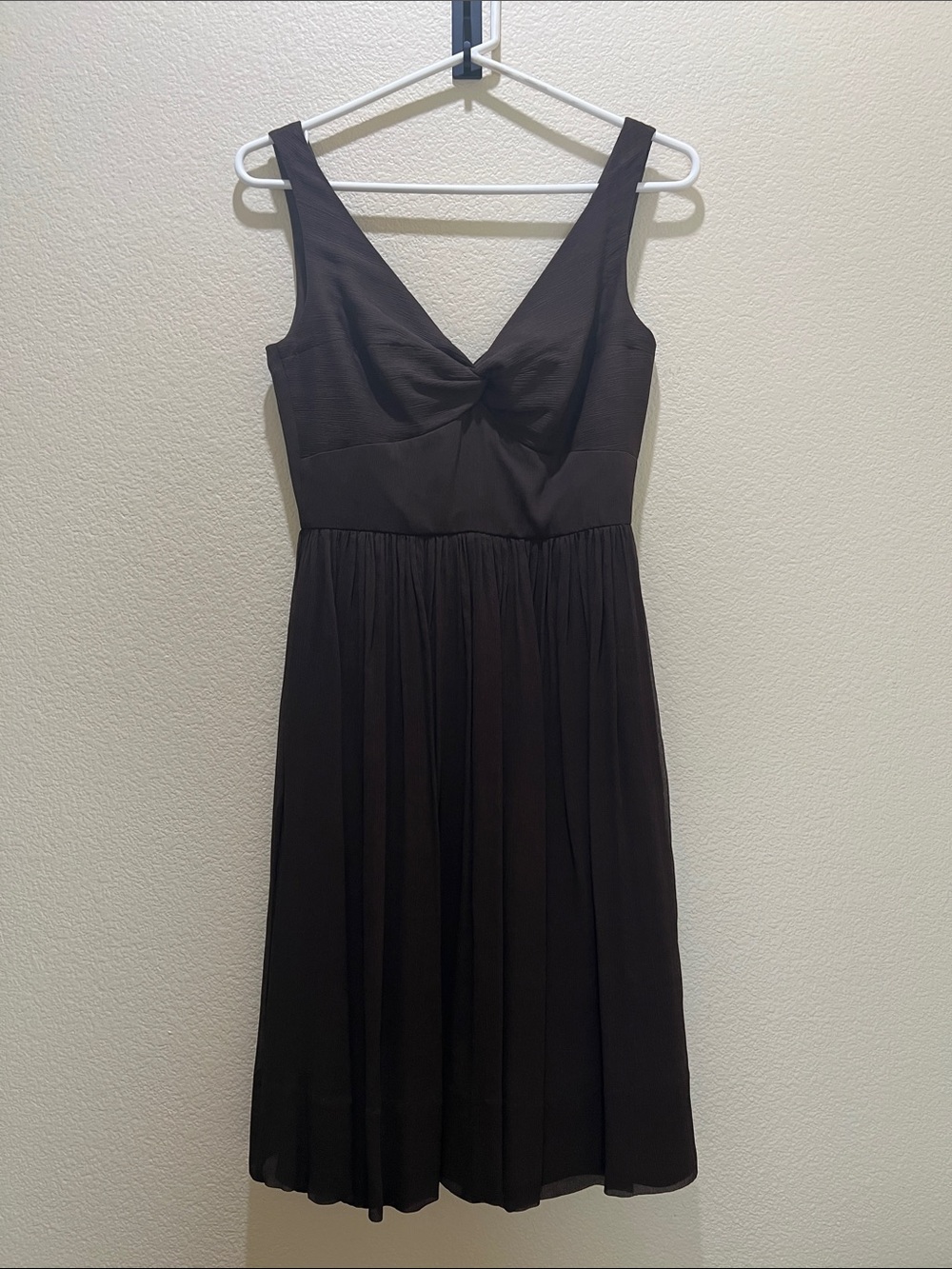 J. Crew Chocolate Brown V-Neck Sleeveless Midi Dress 💯% Silk